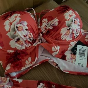 Beautiful Torrid 2 piece bathing suit NEW!